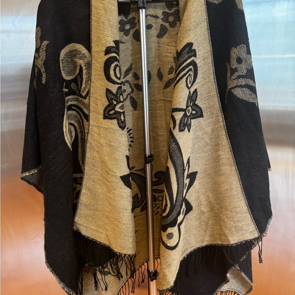 Pashmina Gray and Cream Fashion Scarf/Shawl